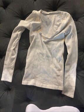 Women's Long Sleeve Ribbed Scoop Neck Tee - Cream